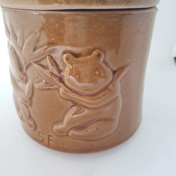 Embossed Pandas & Bamboo Canister W/ Lid Sheila Fournier Tan Glazed Ceramic VTG - Picture 4 of 12